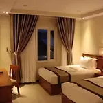 Au Lac 2 Hotel