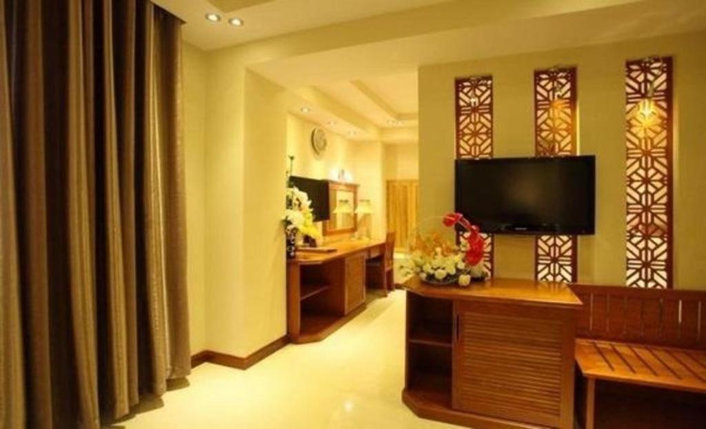 Au 2 Hotel 4*