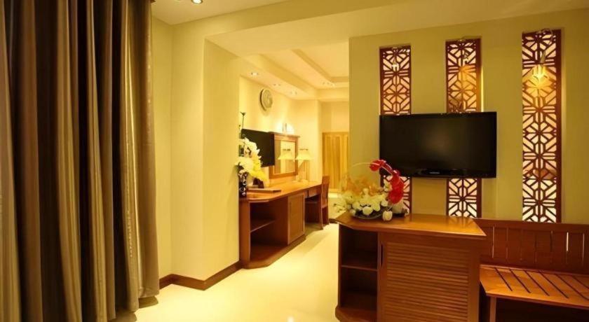 Hotel Au 2 4*